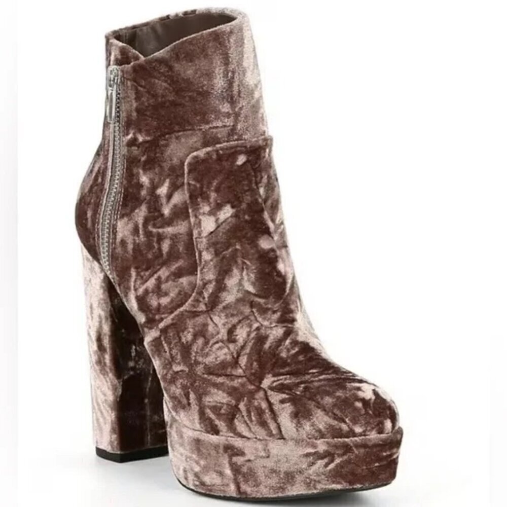 NEW Gianni Bini Didier Velvet Platform Block Heel Booties in Taupe